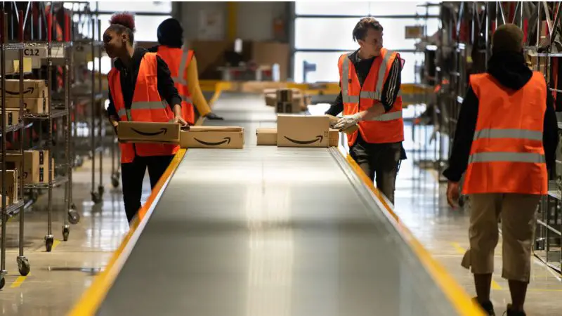 What to Expect From Your First Day at Amazon Warehouse